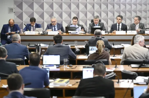 Xadrez na CPMI: Por que a Antecipação do Depoimento de Vorcaro Assusta o Planalto?