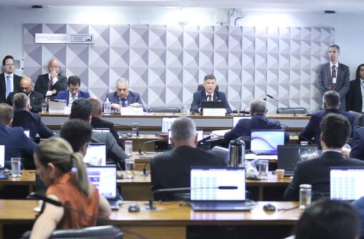 Xadrez na CPMI do INSS: Cancelamento de Vorcaro Força Foco na Conexão com a CONAFER