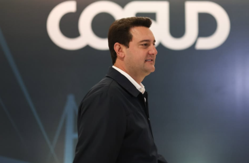 Reviravolta em 2026: Ratinho Jr. Desiste do Planalto e Deixa Aliados Atônitos